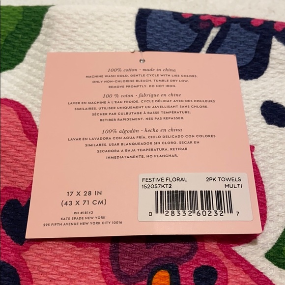 NWT Kate Spade kitchen towels - Picture 4 of 7
